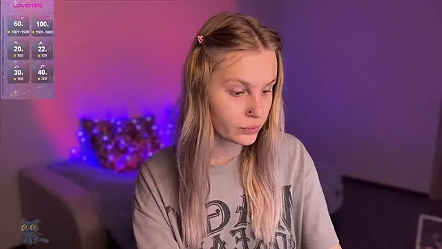 Chanel Gill online show from 01.24.25