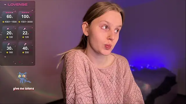 Chanel Gill online show from 03.16.25