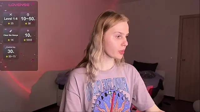 Chanel Gill online show from 03.22.25