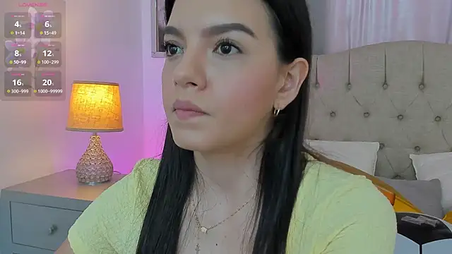 Snapshot of Beautyari_ chatting on 07.18.26 Beautyari online show from 07.18.26