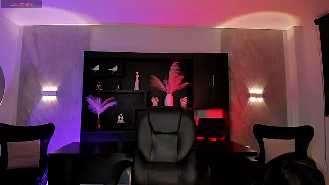 Snapshot of JennaOlsonX chatting on 10.09.25 JennaOlsonX online show from 10.09.25