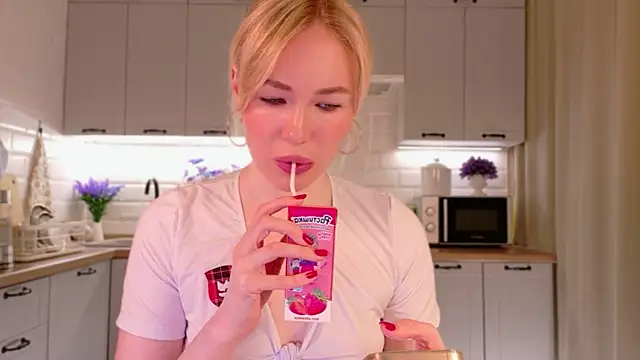 Veronika Mitchel online show from 11.19.25