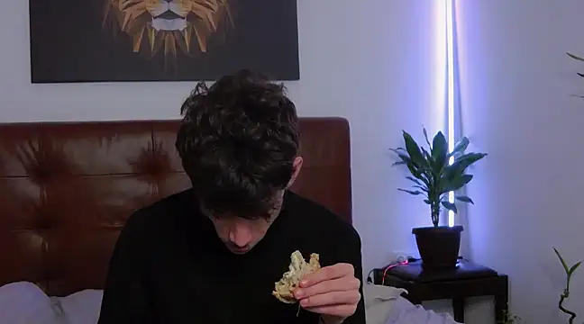 Snapshot of DanielCrush1 chatting on 02.12.25 DanielCrush1 online show from 02.12.25