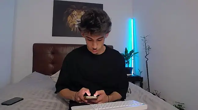 Snapshot of DanielCrush1 chatting on 03.16.25 DanielCrush1 online show from 03.16.25