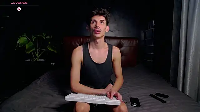 DanielCrush1 online show from 11.05.25