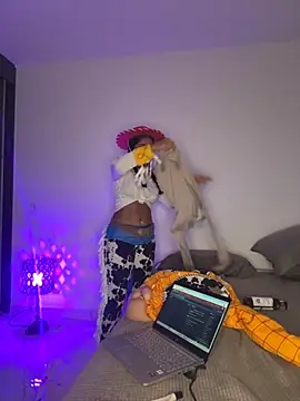 stormyy  online show from 10.22.25