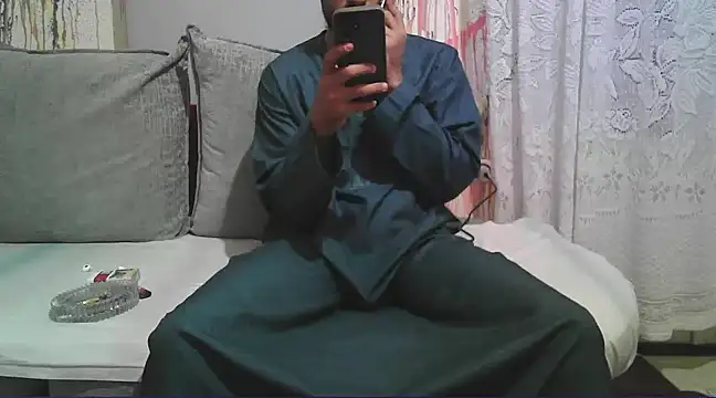 Snapshot of foxsanSs chatting on 01.04.25 foxsanSs online show from 01.04.25