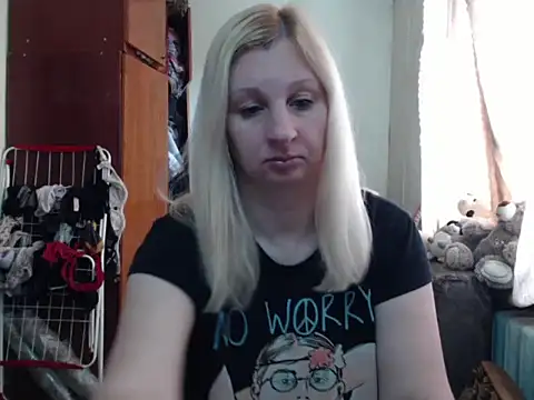 Snapshot of BustyBlond chatting on 03.20.25 BustyBlond online show from 03.20.25