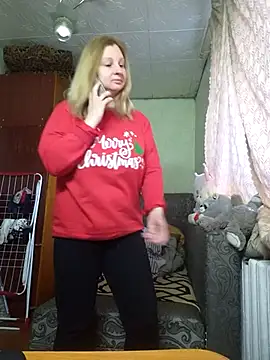 Snapshot of BustyBlond chatting on 04.24.26 BustyBlond online show from 04.24.26