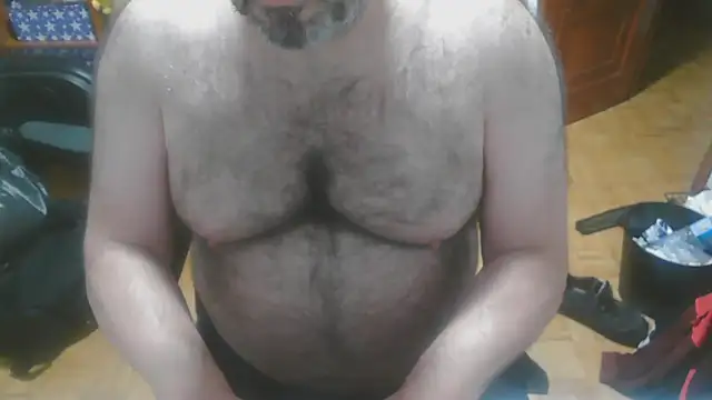 Snapshot of mikeyhotbear chatting on 12.03.24 mikeyhotbear online show from 12.03.24