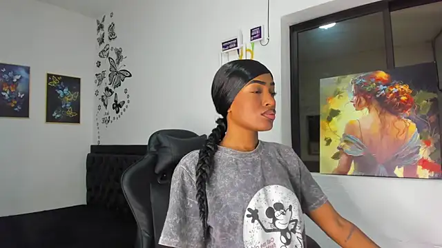 Snapshot of Emattaylor chatting on 12.03.24 Emattaylor online show from 12.03.24