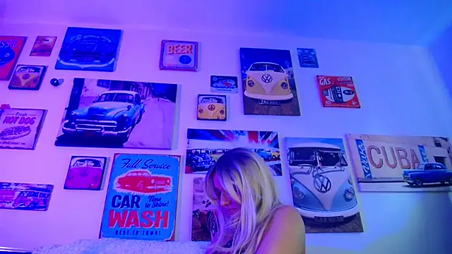 Tinkerbell822 online show from 02.12.25