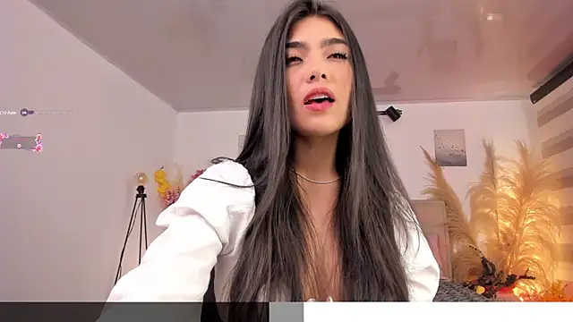 Snapshot of Alexandra_ra chatting on 01.11.25 Alexandra ra online show from 01.11.25