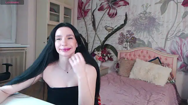 AliciaBow online show from 11.19.25