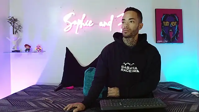 SophieFoxx17 online show from 04.06.26