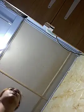 Sanieku online show from 04.05.26