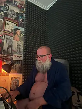 Snapshot of Noitelivre chatting on 05.25.26 Noitelivre online show from 05.25.26