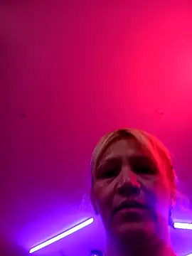 Nicolle Milf online show from 11.13.25