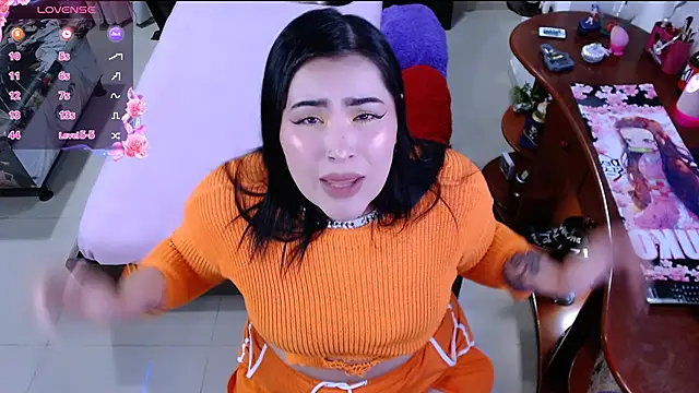 lufek23 online show from 12.25.24