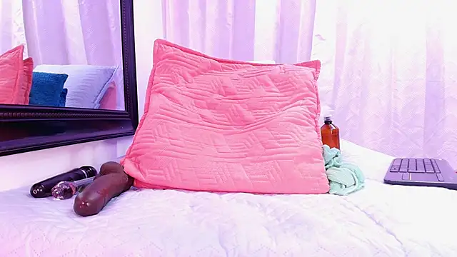 danna berlin  online show from 01.29.25