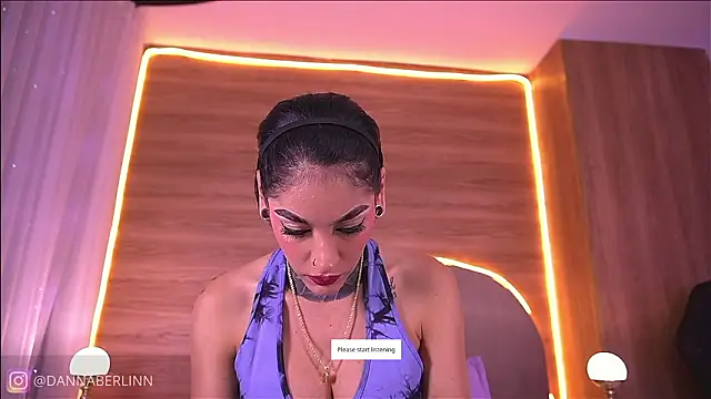 danna berlin  online show from 02.10.26