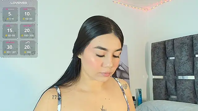 Natasharuso online show from 12.16.25