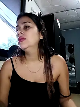 Latina sexy1 online show from 02.13.26