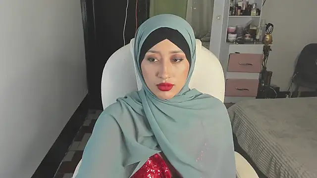 adila anich online show from 01.04.25