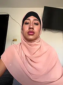 adila anich online show from 09.13.25