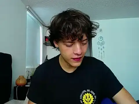 Santiago kiler online show from 12.21.24