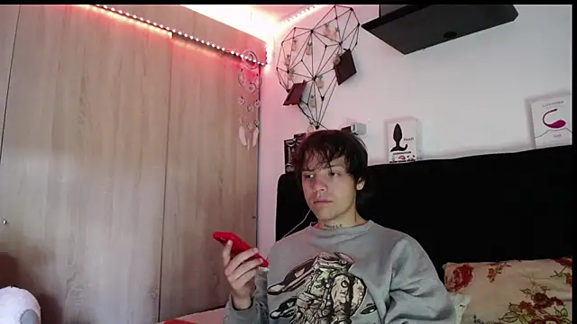 Santiago kiler online show from 02.21.26