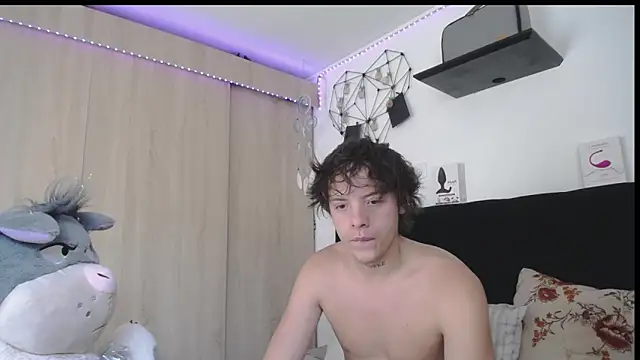 Santiago kiler online show from 03.15.26