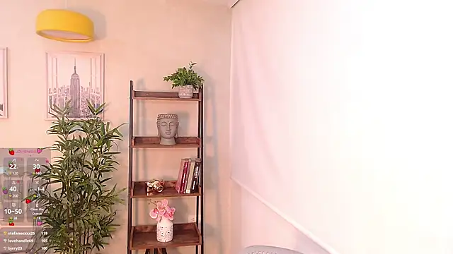 Snapshot of Sassy--Girl chatting on 02.12.25 Sassy--Girl online show from 02.12.25
