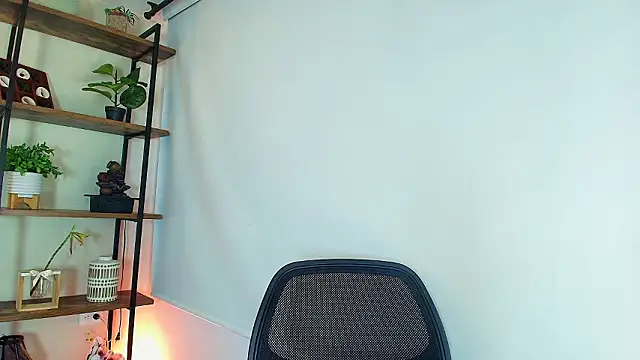 Sassy--Girl online show from 03.04.26