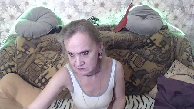 MissBekker online show from 11.09.25