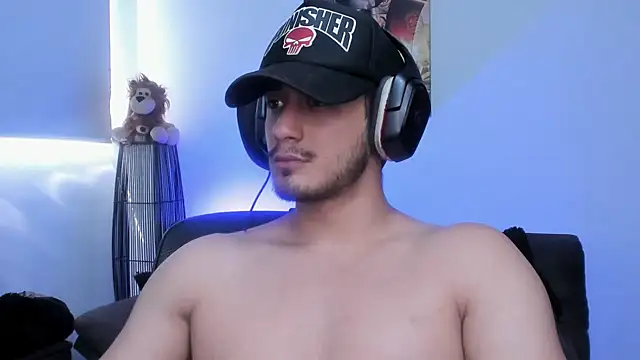 Snapshot of AlexRivera6 chatting on 12.14.24 AlexRivera6 online show from 12.14.24