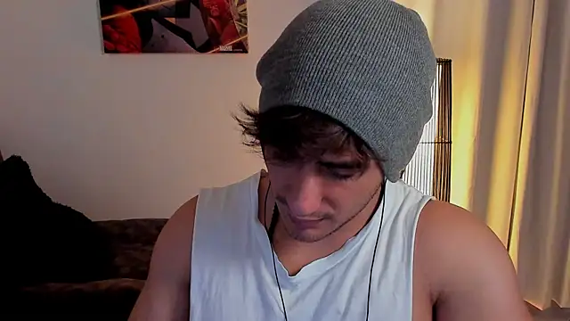 Snapshot of AlexRivera6 chatting on 05.13.26 AlexRivera6 online show from 05.13.26