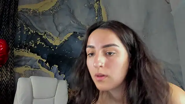 Daphne Moss online show from 02.20.25