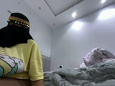 Snapshot of Submissive_Arab chatting on 02.23.25 Submissive Arab online show from 02.23.25