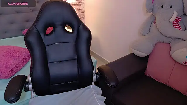 tamara colliins  online show from 10.01.25