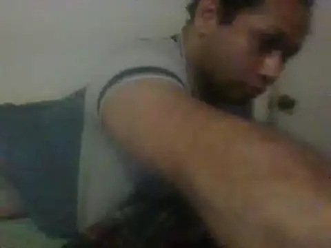 Snapshot of XjjripppX chatting on 10.02.25 XjjripppX online show from 10.02.25