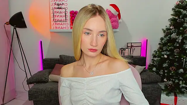 bella  rose online show from 12.22.24