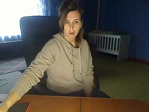 loveis007 online show from 11.13.25