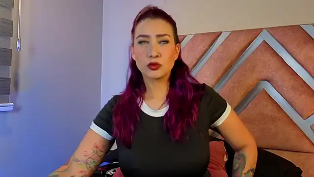  kelly hous36 online show from 11.14.25