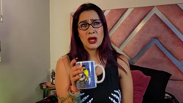  kelly hous36 online show from 11.21.25