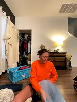 Snapshot of triple34D chatting on 09.26.25 triple34D online show from 09.26.25