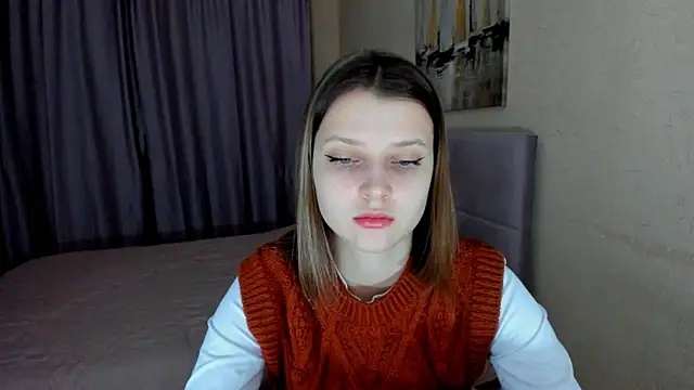 Snapshot of SoniNesti chatting on 12.18.25 SoniNesti online show from 12.18.25