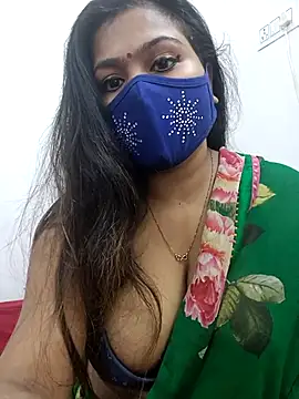 Snapshot of cutee__crazy chatting on 02.20.25 cutee crazy online show from 02.20.25