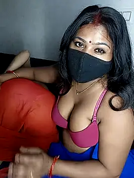 Snapshot of cutee__crazy chatting on 09.11.25 cutee crazy online show from 09.11.25