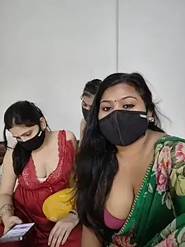 Snapshot of cutee__crazy chatting on 06.08.26 cutee crazy online show from 06.08.26